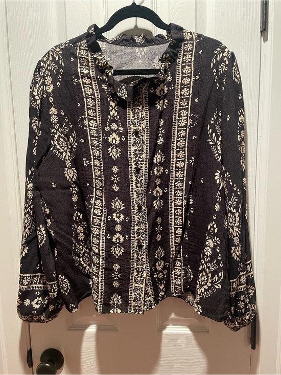 No brand Tops - Black & Cream Floral-Print Long Sleeve Boho Blouse